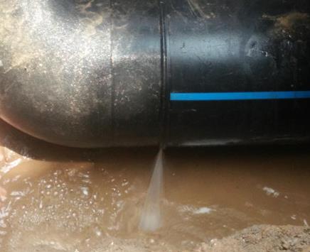 叠彩楼顶渗水维修公司为大家分享下叠彩卫生间漏水维修修补技术!